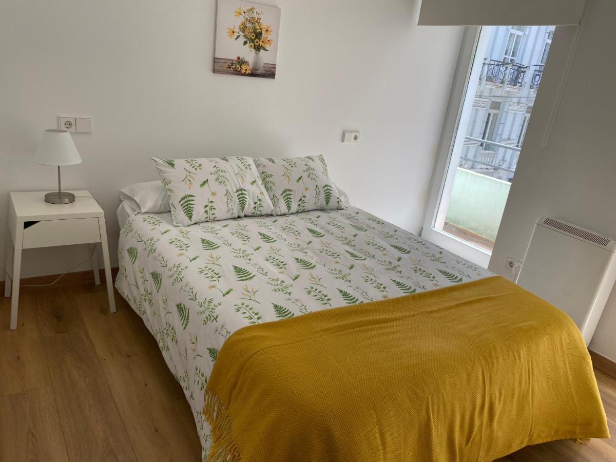 Piso En El Centro Para 4 Personas - Plaza Amboage - Wifi Ferrol Dış mekan fotoğraf
